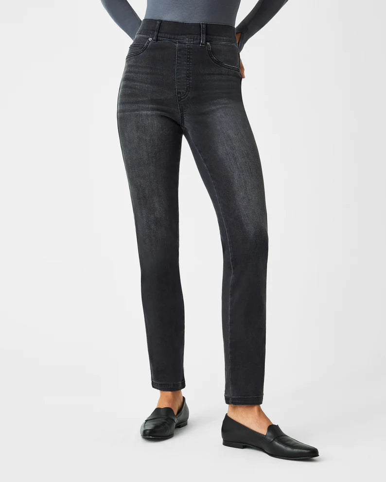 Straight Leg Jeans - Black – Benjamin's & Libba's